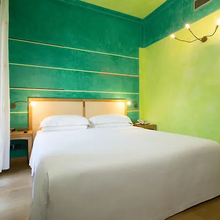 Porta Nuova 80 Aparthotel 4*