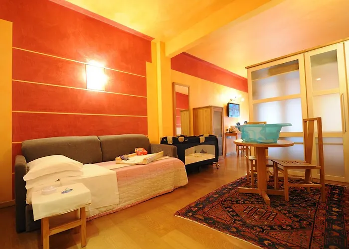 Apart-hotel Porta Nuova 80 4*