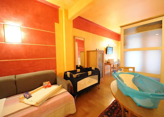 Apart-hotel Porta Nuova 80 4*