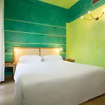 Porta Nuova 80 Aparthotel 4*